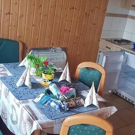 Bungalowvermietung Am Rheinsberger See ภายนอก รูปภาพ